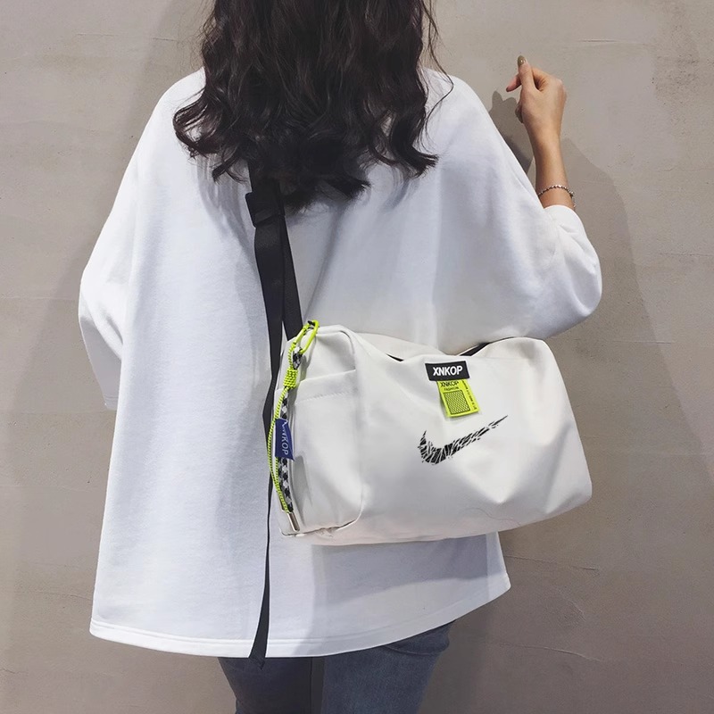 WHITE HG-8873
